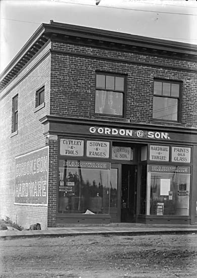 Gordon & Son Hardware exterior view of the building