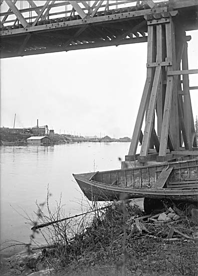 View of buildings and bridge on the Fraser River